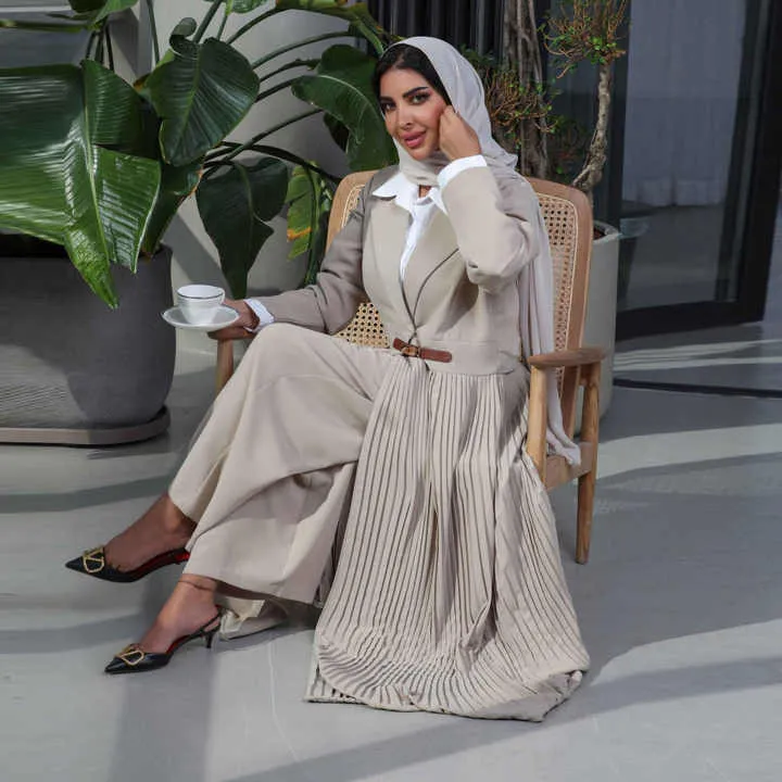 عباية النساء الفاخرة  Luxury women's abaya