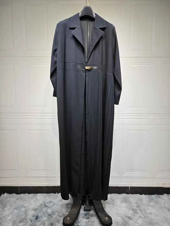 عباية النساء الفاخرة  Luxury women's abaya