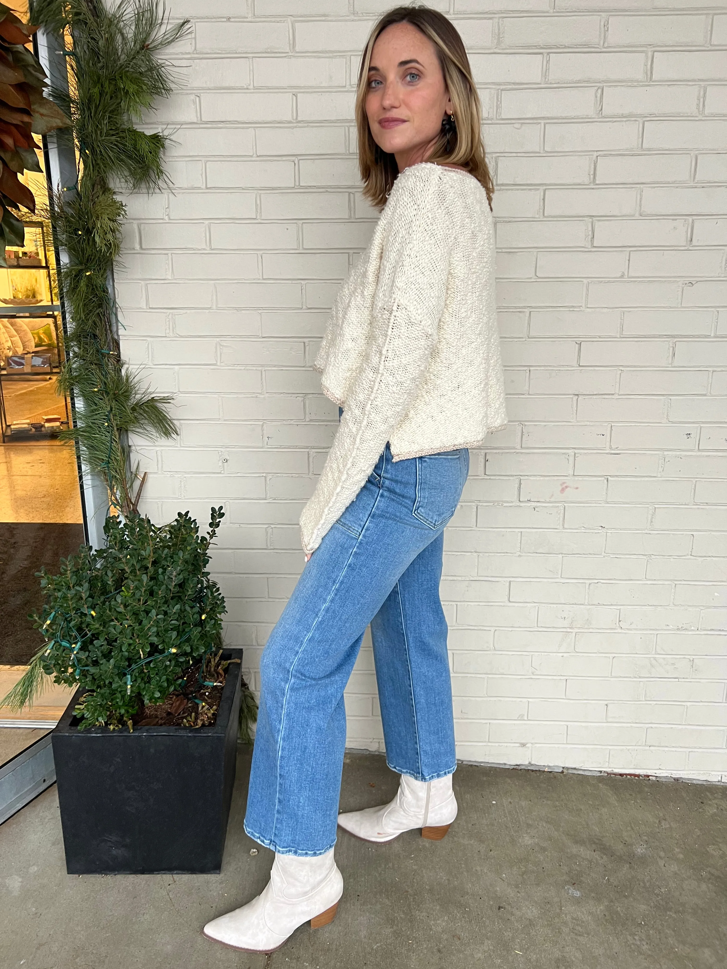 Ava Wide Leg Jeans - Medium Wash