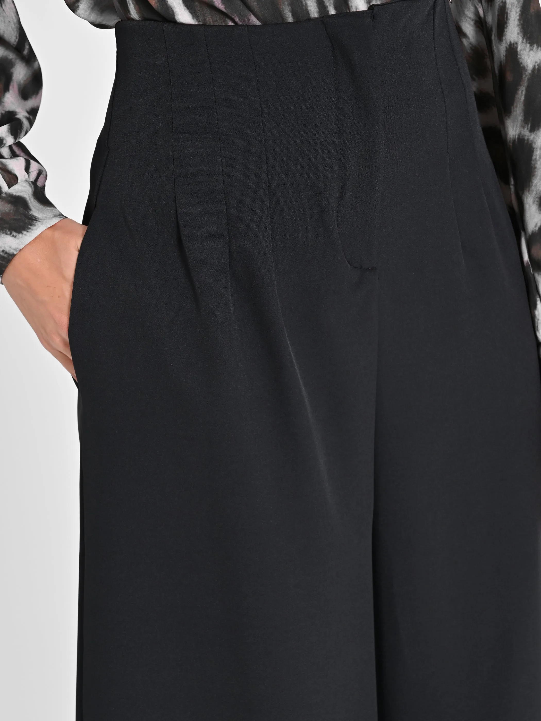 Black Wide-leg Trousers