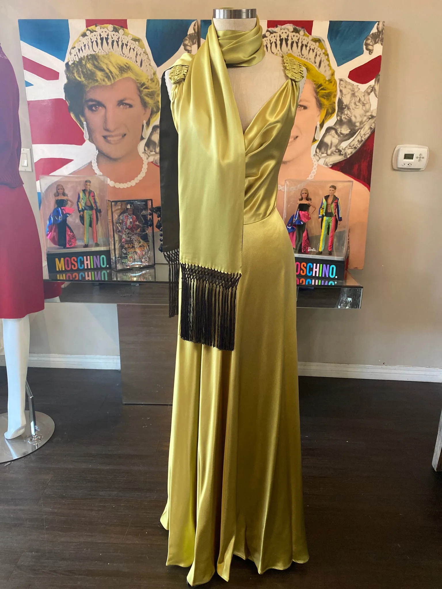 Escada Size 42 Chartreauce Silk Gown Evening Dress