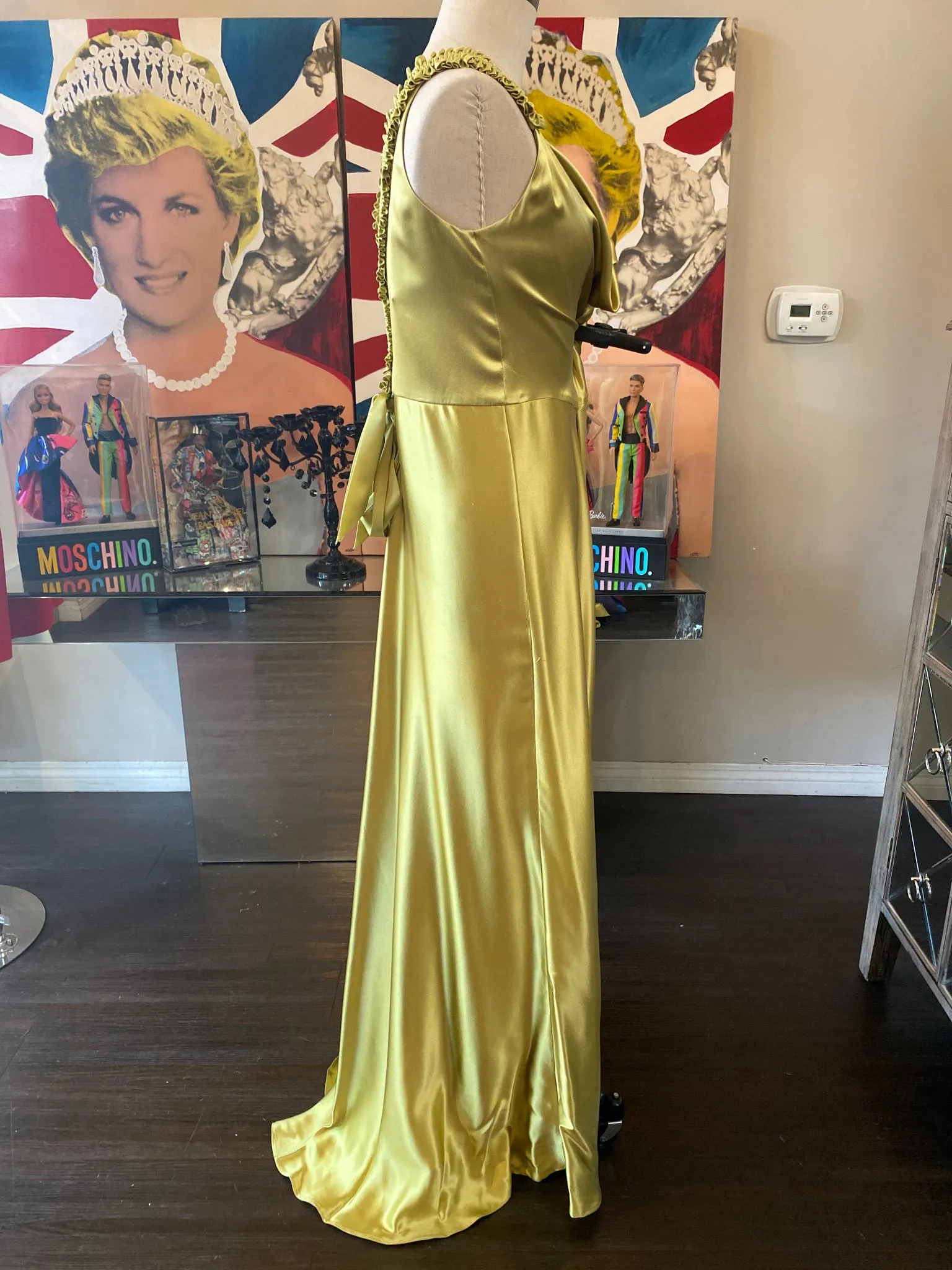 Escada Size 42 Chartreauce Silk Gown Evening Dress
