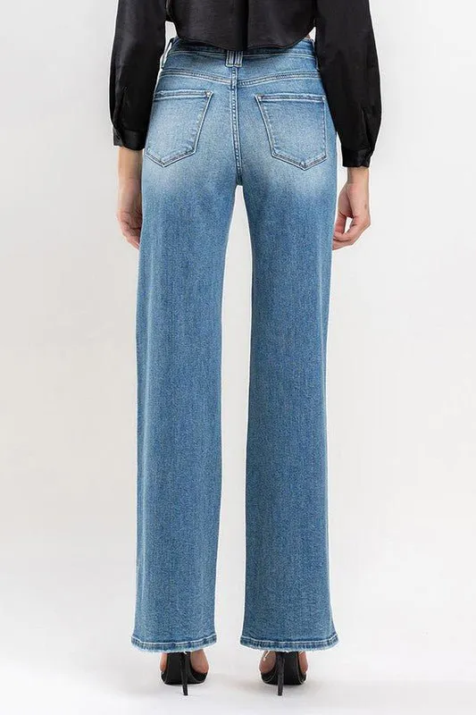 Loose Fit High Waisted Jeans