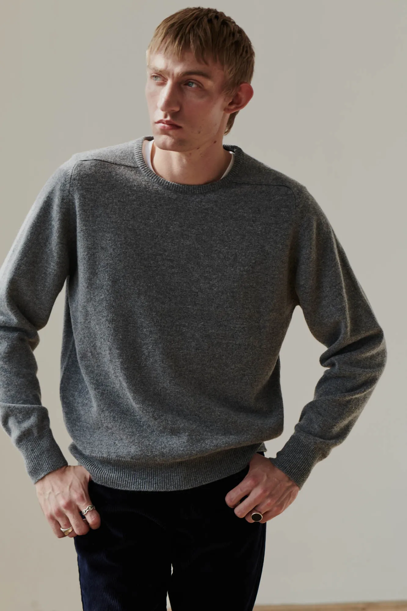 Men's Lambswool Saddle Shoulder Crew Neck - Grey