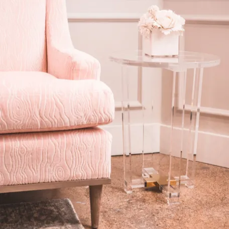 Otis Side Table in Clear