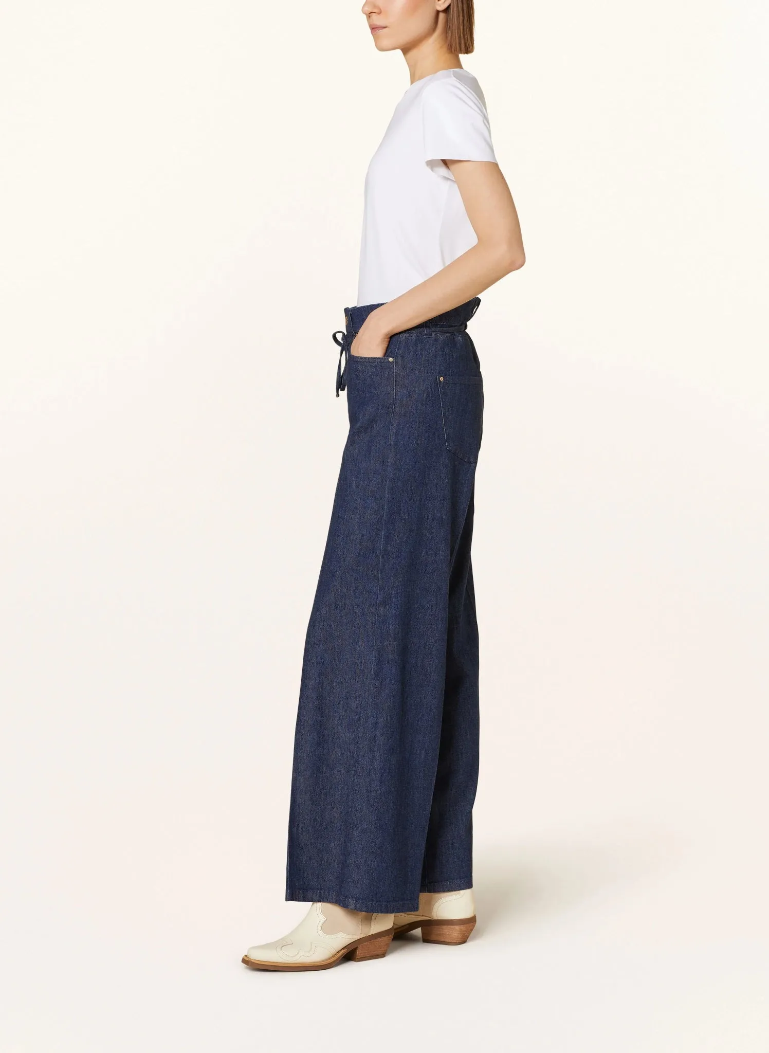 Raffaello Rossi Sventy Belt Fluid Denim Wide Leg Jean